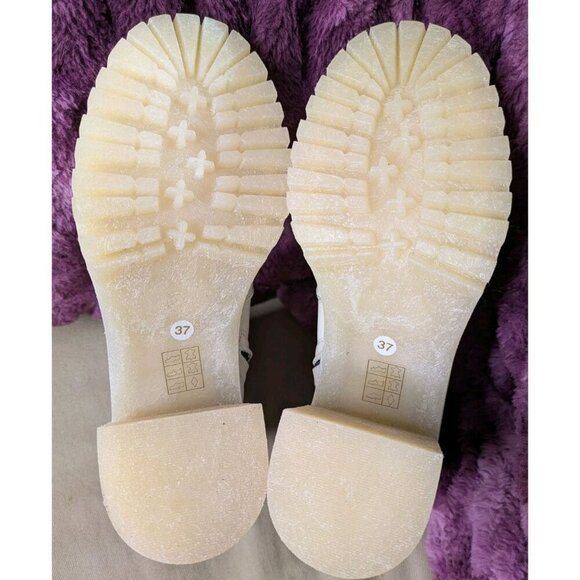 NIB $188 FREE PEOPLE James Chelsea Ankle Boots White Leather Size 6.5-7 / EU 37 - Picture 7 of 11